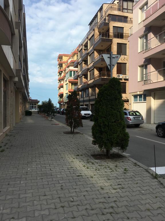 Milos Apartments Pomorie Exterior foto