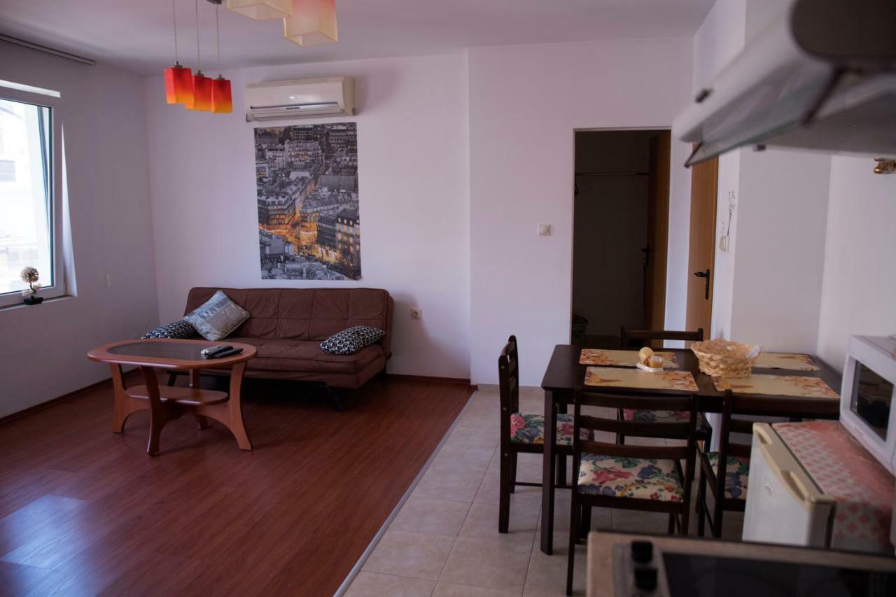 Milos Apartments Pomorie Exterior foto